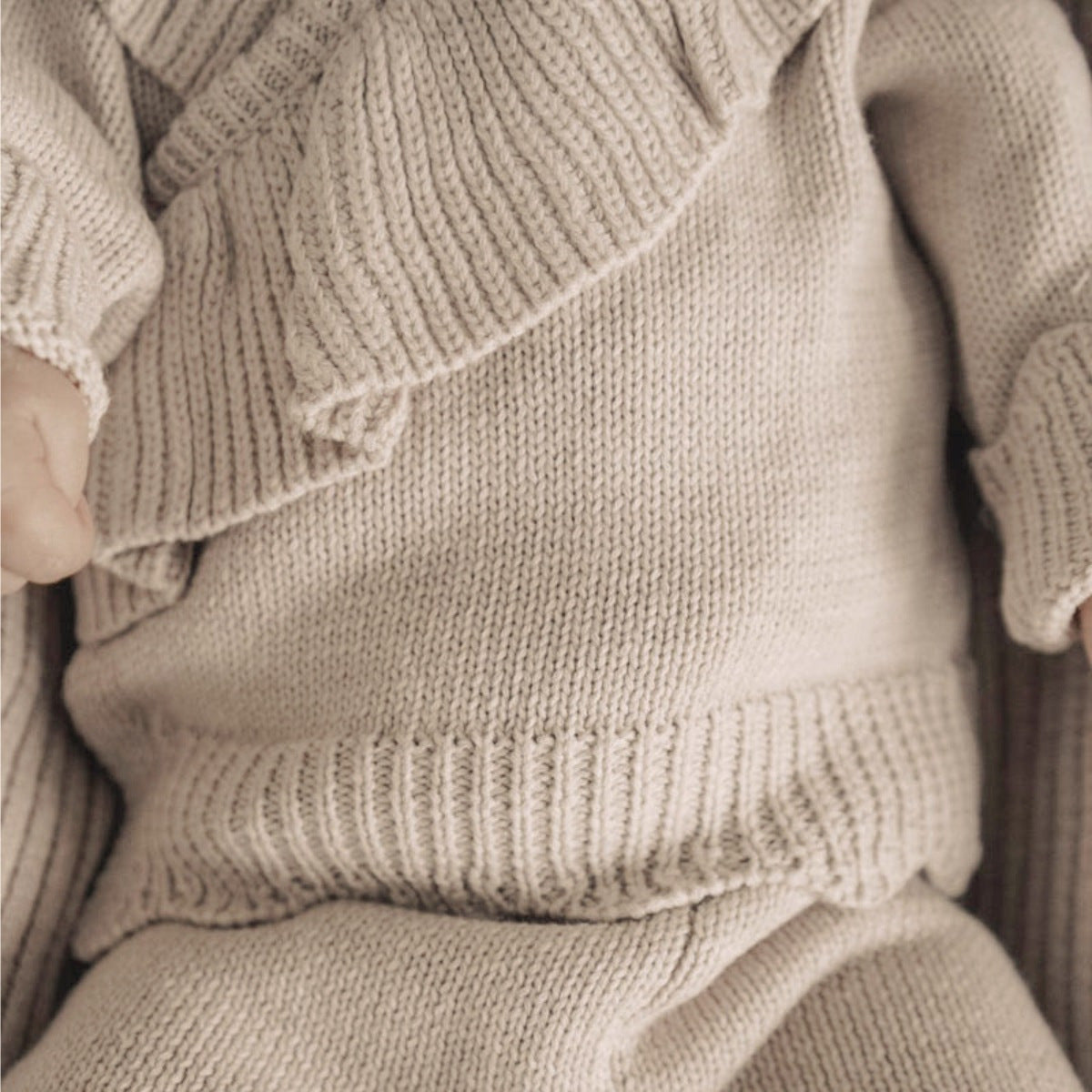 Oat Ruffle Knit Layette