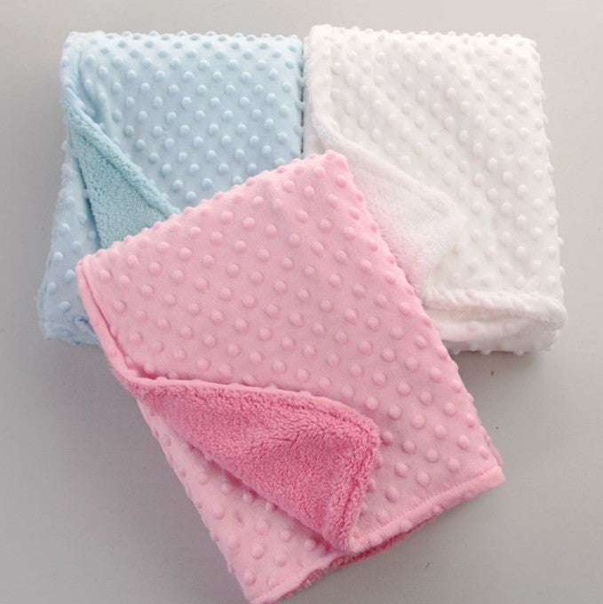 Cloud-Texture Thermal Blanket